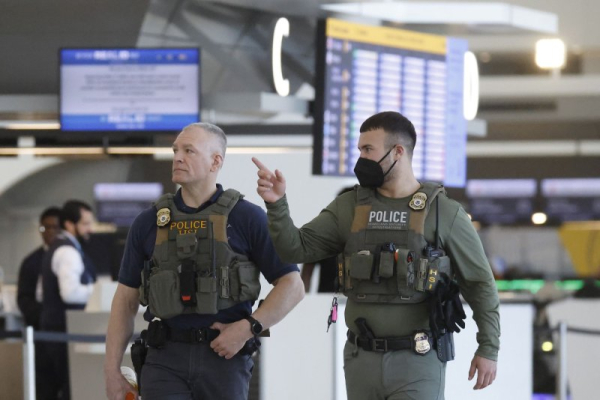 Homan: ICE may keep working at airports after TSA gets paid
