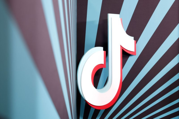 Investors file suit against Trump, Bondi over TikTok sale