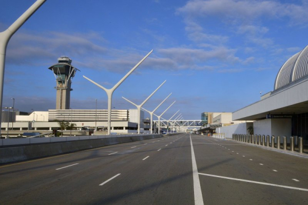FAA to investigate after plane nearly hits 2 trucks at LAX FAA to investigate after plane nearly hits 2 trucks at LAX
