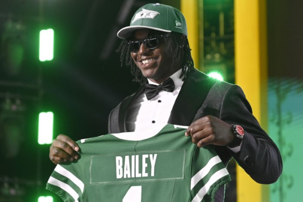 NFL Draft 2026: McNeil-Warren, Hood among best available on Day 2