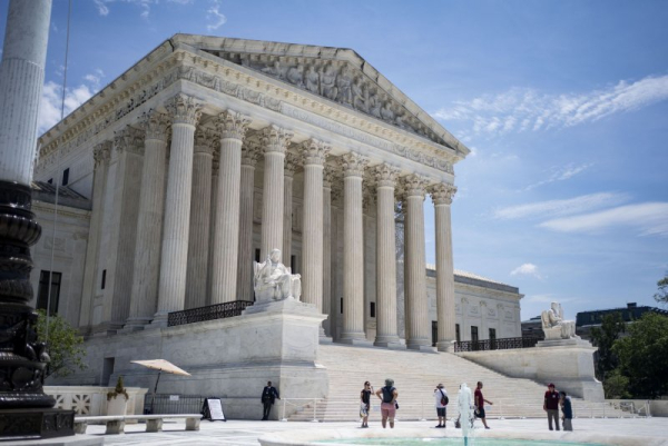 Supreme Court to hear arguments birthright citzenship case