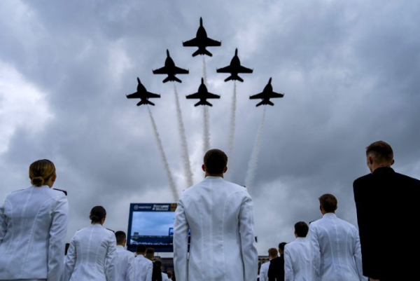 Hegseth delivers West Point grad speech, says cadets 'ready' for war Hegseth delivers West Point grad speech, says cadets 'ready' for war