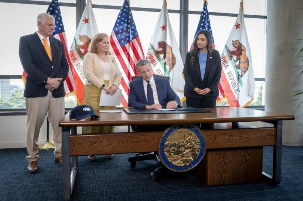 Newsom signs bill to curb Trump interference in California elections Newsom signs bill to curb Trump interference in California elections