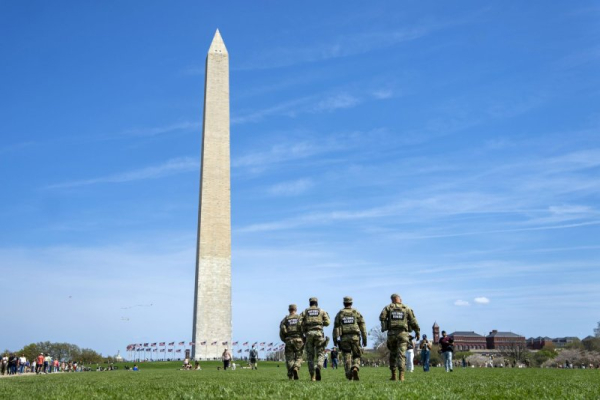 One hurt in shooting near the Washington Monument One hurt in shooting near the Washington Monument