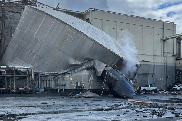Two now confirmed dead in Washington paper mill implosion Two now confirmed dead in Washington paper mill implosion