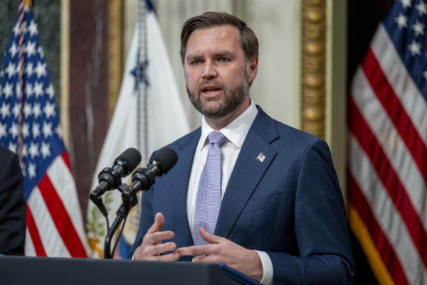Vance cites 'widespread fraud' in gov't programs during Maine visit Vance cites 'widespread fraud' in gov't programs during Maine visit