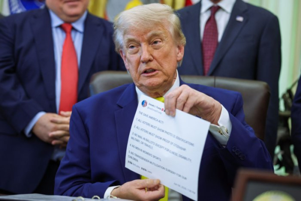 CIA officer caught with gold bars created fake intelligence operation CIA officer caught with gold bars created fake intelligence operation