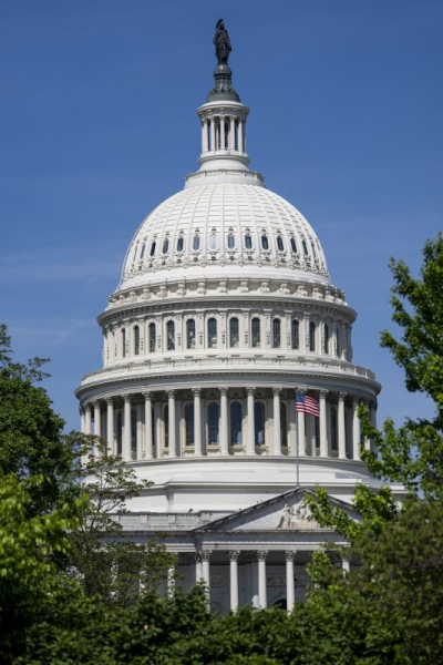 House defies Trump, votes for resolution against Iran war