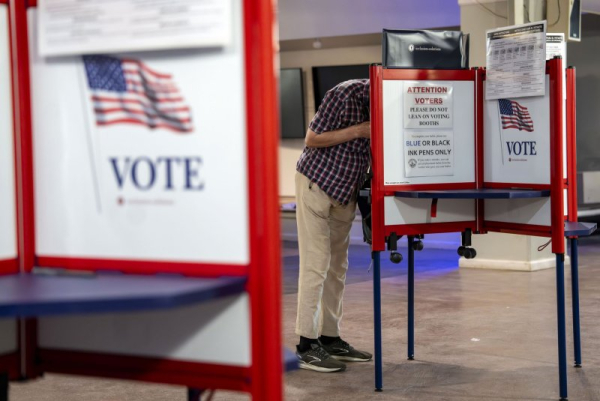Slotkin: Bill to ban president from sending troops to polling places Slotkin: Bill to ban president from sending troops to polling places