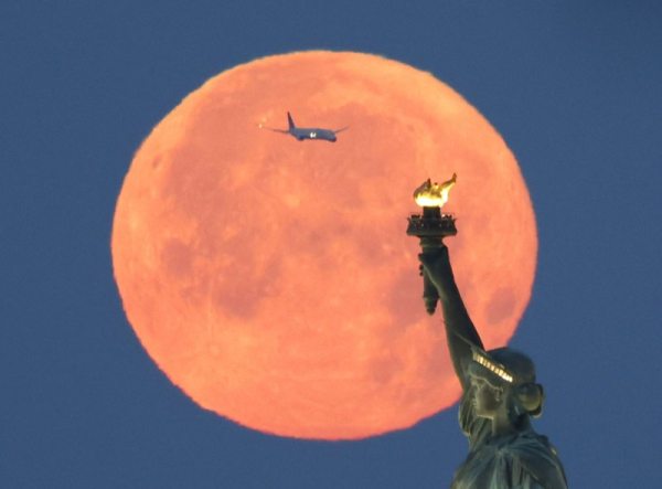 Strawberry moon: How to see the 1st full moon of summer