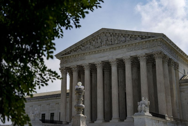 Supreme Court: Sweeping use of cellphone data requires warrant Supreme Court: Sweeping use of cellphone data requires warrant