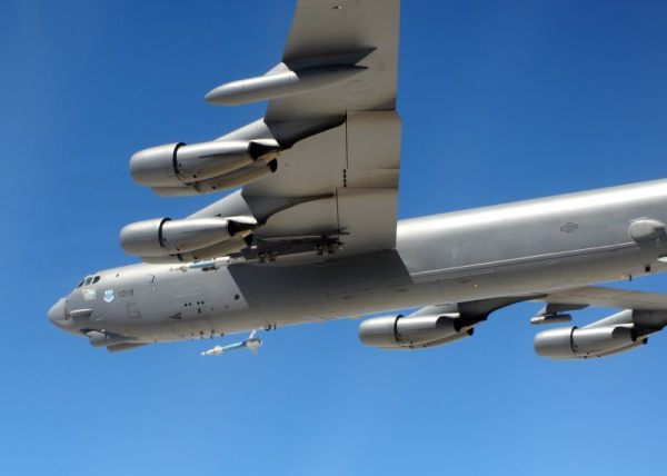 U.S. Air Force identifies 8 killed in B-52 crash
