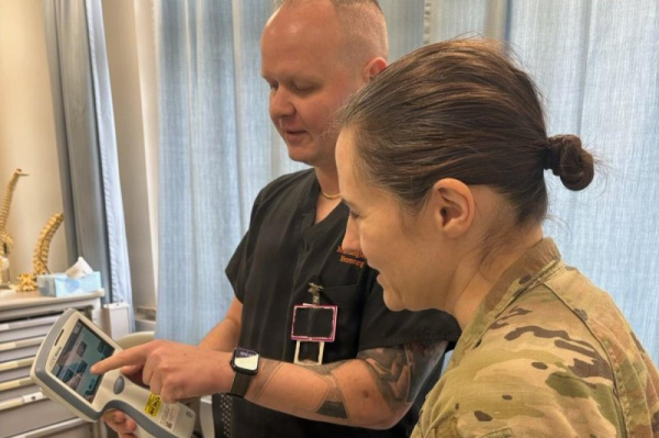 Army integrating new handheld device to quickly assess brain injuries