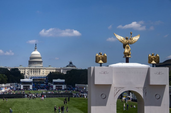 D.C. planning panel advances plans for Trump's triumphal arch D.C. planning panel advances plans for Trump's triumphal arch