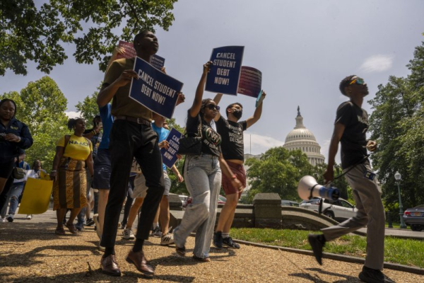 Judges strike down restrictions on student loan forgiveness program Judges strike down restrictions on student loan forgiveness program