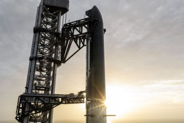 SpaceX scrubs launch of 13th test flight for massive Starship rocket