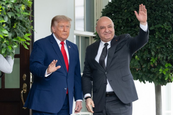 Trump pledges to help Lebanon 'a lot' at White House meeting