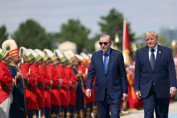 Trump urges cutting off all trade with Spain at NATO summit Trump urges cutting off all trade with Spain at NATO summit